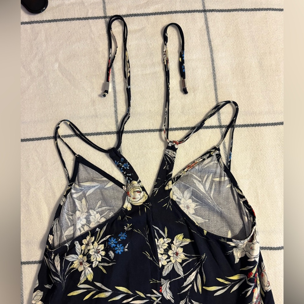 Source Unknown Dark Floral Camisole - Picture 4 of 9
